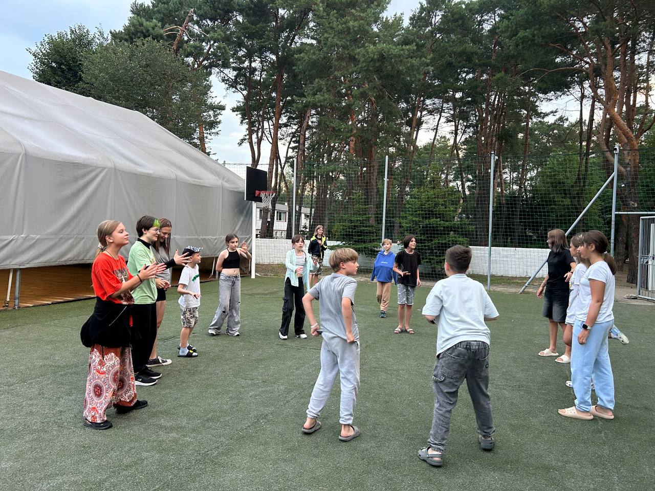 спортивная площадка